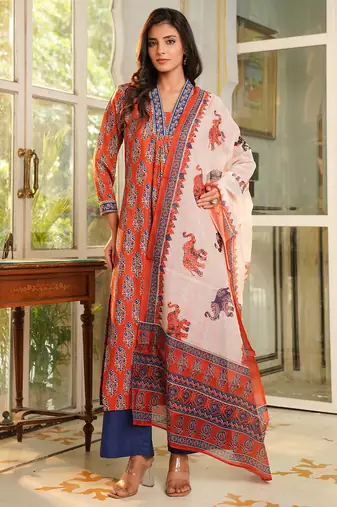 Women orange rayon blend floral printed straight kurta palazzos with dupatta