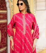 Women pink silk blend floral printed straight kurta trousers with dupatta