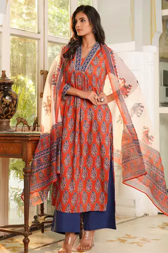 Women orange rayon blend floral printed straight kurta palazzos with dupatta
