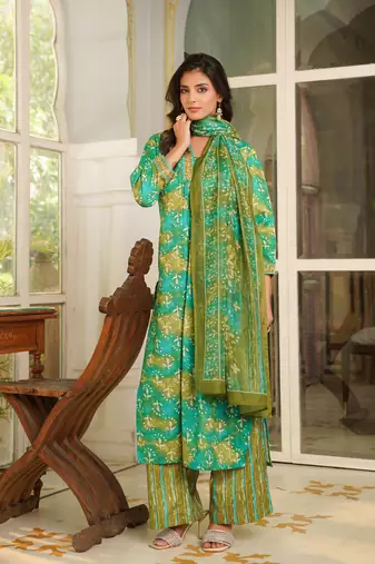 Women green rayon blend ethnic motifs printed straight kurta palazzos with dupatta