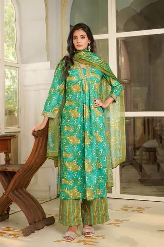 Women green rayon blend ethnic motifs printed straight kurta palazzos with dupatta