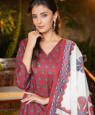 Women maroon rayon blend floral printed a-line kurta palazzos with dupatta 1