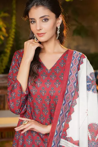 Women maroon rayon blend floral printed a-line kurta palazzos with dupatta