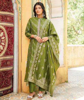 Women olive silk blend floral printed straight kurta trousers with dupatta 2