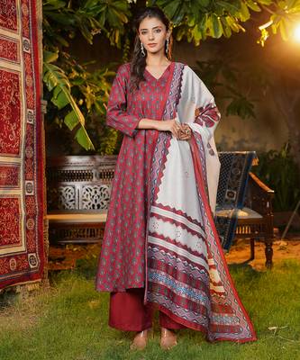 Women maroon rayon blend floral printed a-line kurta palazzos with dupatta 2