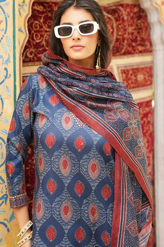 Women blue rayon blend ethnic motifs printed straight kurta trousers with dupatta