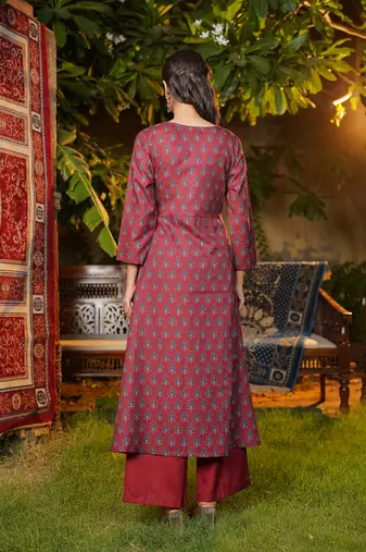 Women maroon rayon blend floral printed a-line kurta palazzos with dupatta