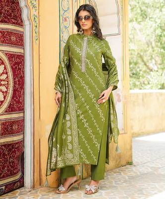 Women olive silk blend floral printed straight kurta trousers with dupatta 5