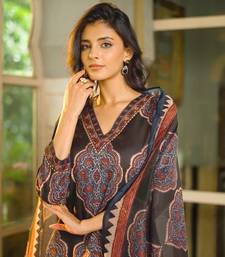 Women black rayon blend ethnic motifs printed straight kurta trousers with dupatta