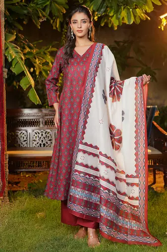 Women maroon rayon blend floral printed a-line kurta palazzos with dupatta