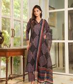 Women black rayon blend ethnic motifs printed straight kurta trousers with dupatta