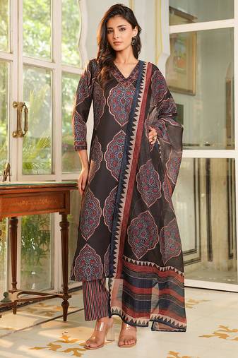 Women black rayon blend ethnic motifs printed straight kurta trousers with dupatta