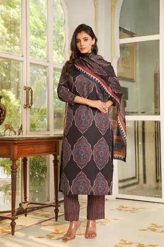 Women black rayon blend ethnic motifs printed straight kurta trousers with dupatta