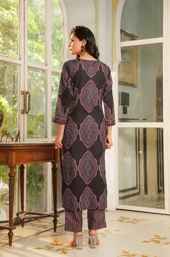 Women black rayon blend ethnic motifs printed straight kurta trousers with dupatta
