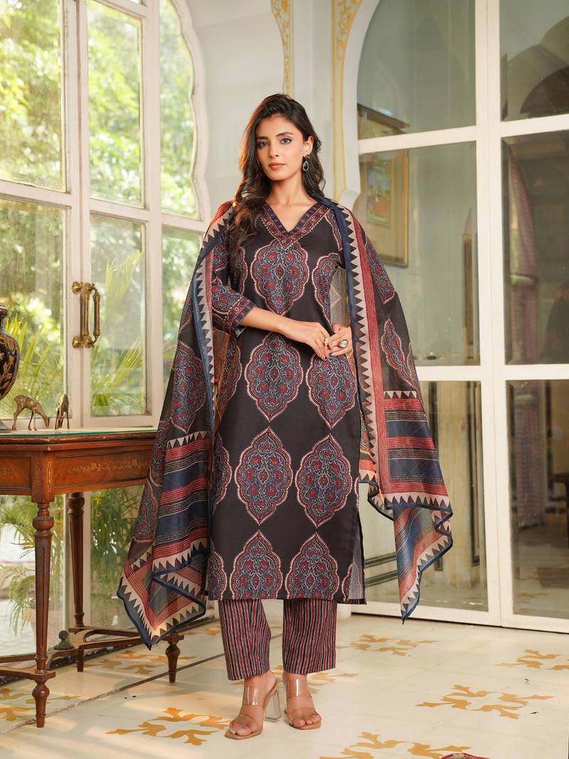 Women black rayon blend ethnic motifs printed straight kurta trousers with dupatta