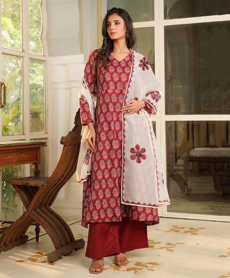 Women maroon rayon blend floral printed a-line kurta palazzos with dupatta 2