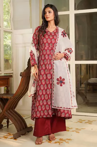 Women maroon rayon blend floral printed a-line kurta palazzos with dupatta