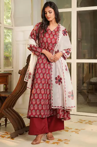 Women maroon rayon blend floral printed a-line kurta palazzos with dupatta