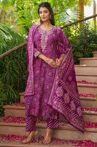 Women purple silk blend floral embroidered straight kurta trousers with dupatta