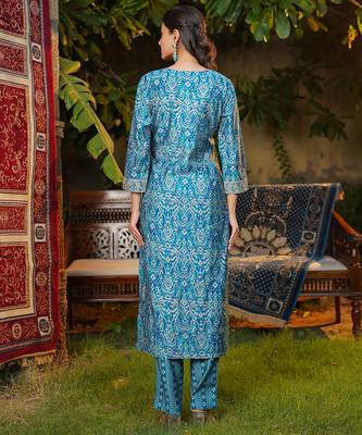 Women blue silk blend ikat printed straight kurta trousers with dupatta 4