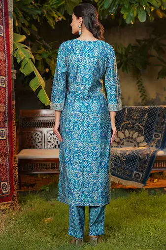 Women blue silk blend ikat printed straight kurta trousers with dupatta