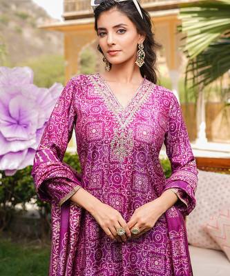Women purple silk blend floral embroidered straight kurta trousers with dupatta 1