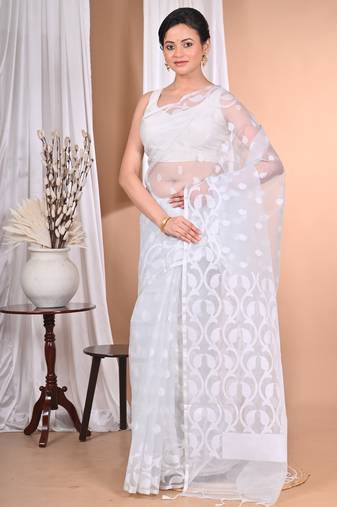 grey Jamdani Saree With Blouse Piece