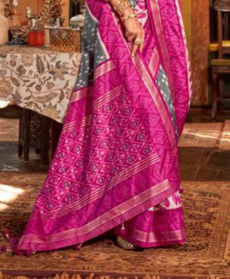 Grey silk blend printed saree with unstitched blouse 6