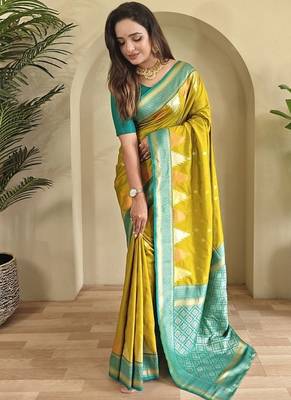 Lime Kanchipuram silk blend Saree 2