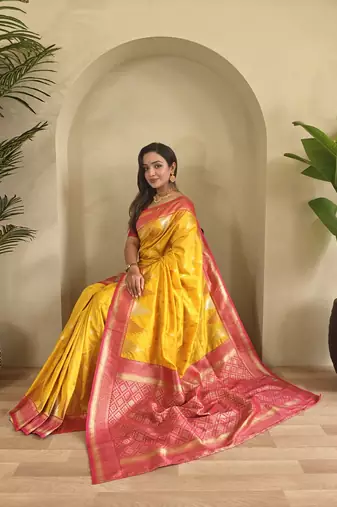 Yellow Kanchipuram silk blend Saree