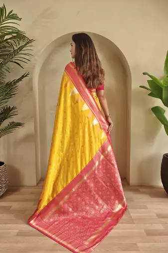 Yellow Kanchipuram silk blend Saree