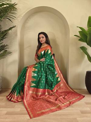 Green Kanchipuram silk blend Saree 3