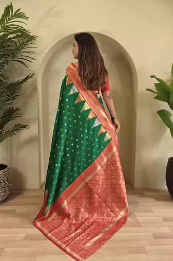 Green Kanchipuram silk blend Saree