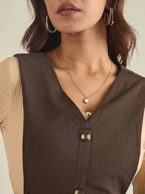 Brown solid pinafore dress with button 3
