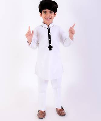 White cotton plain kurta pyjama 4