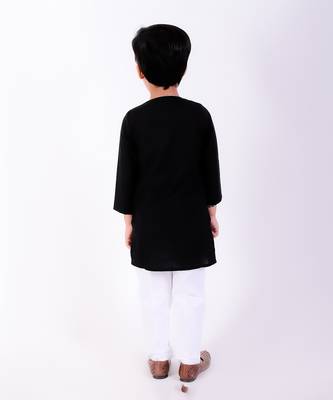 Black cotton plain kurta pyjama 4