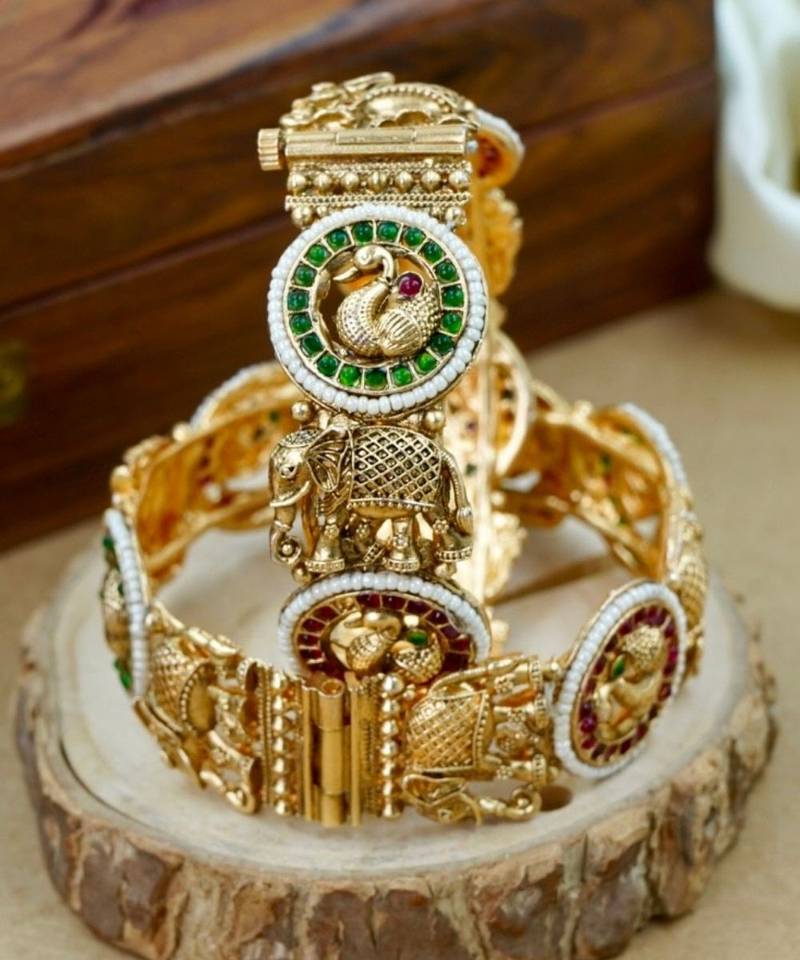 Majestic elephant openable kada
