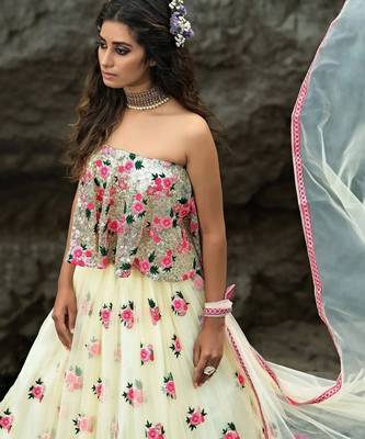 Off White Floral Thread Embroidered Soft Net Party Wear Lehenga Choli 5