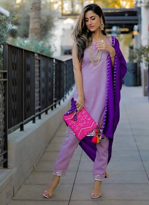 Lavender embroidered Fusion Suit Set With Dupatta Festival Wear Suit Set  3