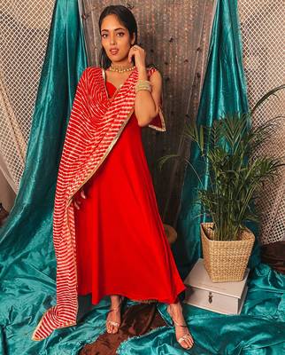 Red embroidered Floral Suit Set With Dupatta  Festival Wear Suit Set 1
