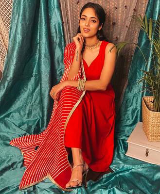 Red embroidered Floral Suit Set With Dupatta  Festival Wear Suit Set 2