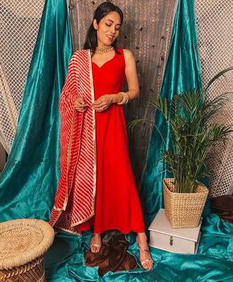 Red embroidered Floral Suit Set With Dupatta  Festival Wear Suit Set 3