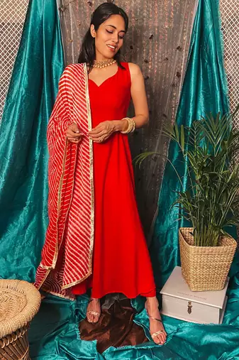 Red embroidered Floral Suit Set With Dupatta  Festival Wear Suit Set