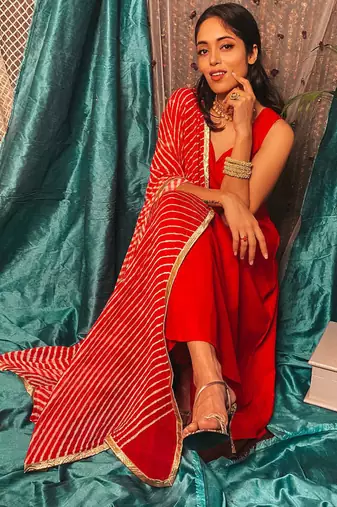 Red embroidered Floral Suit Set With Dupatta  Festival Wear Suit Set