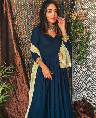 Blue embroidered Suit Set With Work Dupatta New Arrival Design 4