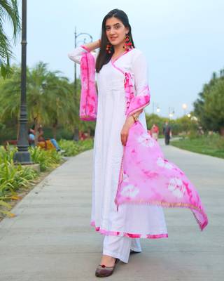 Stylish Suit Set With Dupatta Leheriya Design Dupatta Wedding Wear Suit 1
