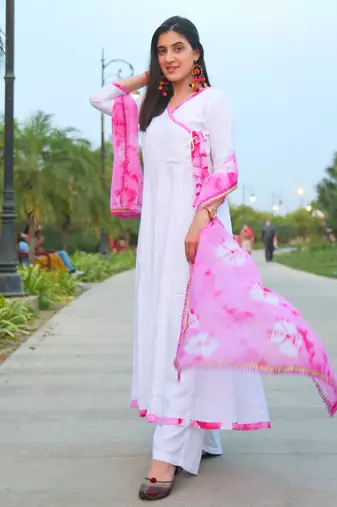 Stylish Suit Set With Dupatta Leheriya Design Dupatta Wedding Wear Suit