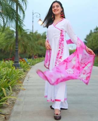 Stylish Suit Set With Dupatta Leheriya Design Dupatta Wedding Wear Suit 4