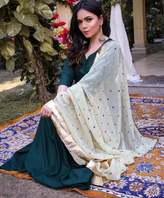 Bottle Green embroidered Designer Neck Suit Set Festival wear Stylish Suit Set 3