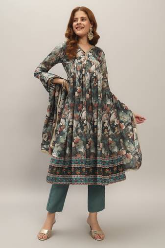 Women's Gorgeous Chanderi Silk Embroidery Flared Kurta with Pant And Dupatta Set